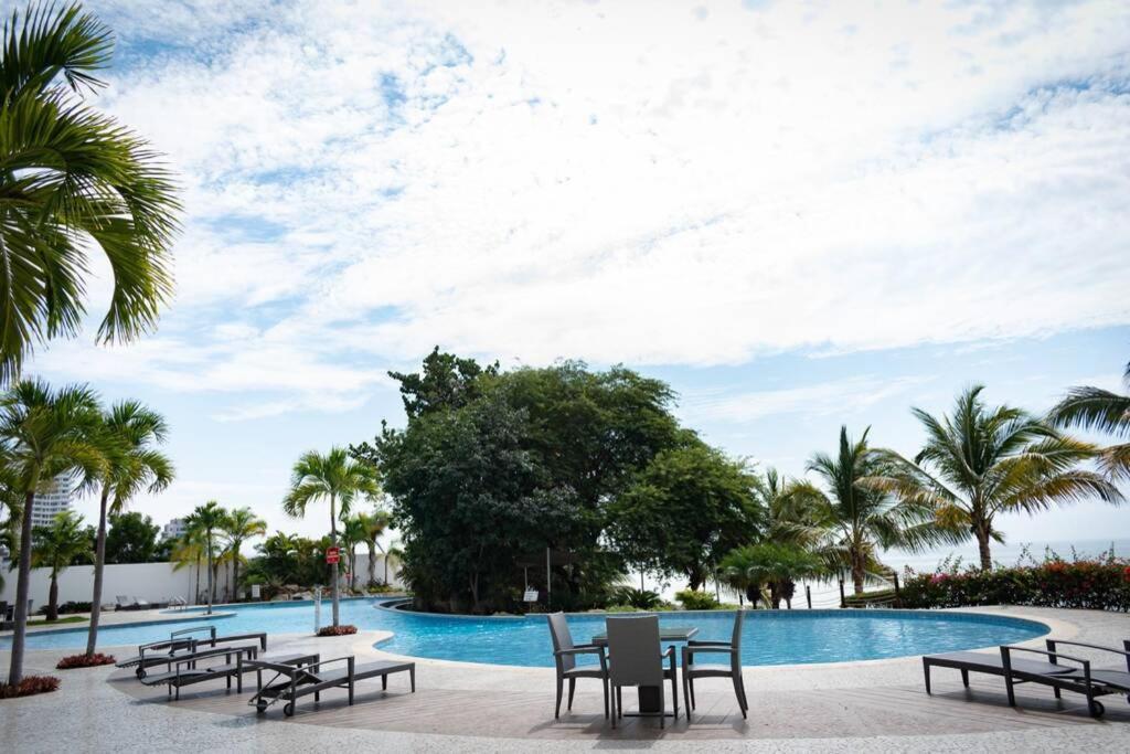 M3 Lujoso Y Comodo Departamento Con Playa 2 Piscinas Cancha De Tenis Jacuzzi Seguridad 24 Horas Манта Екстер'єр фото